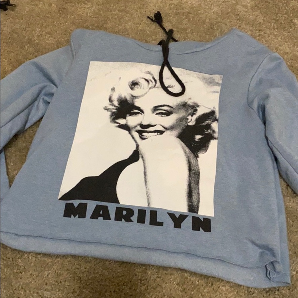 Marilyn Monroe cropped hoodie
